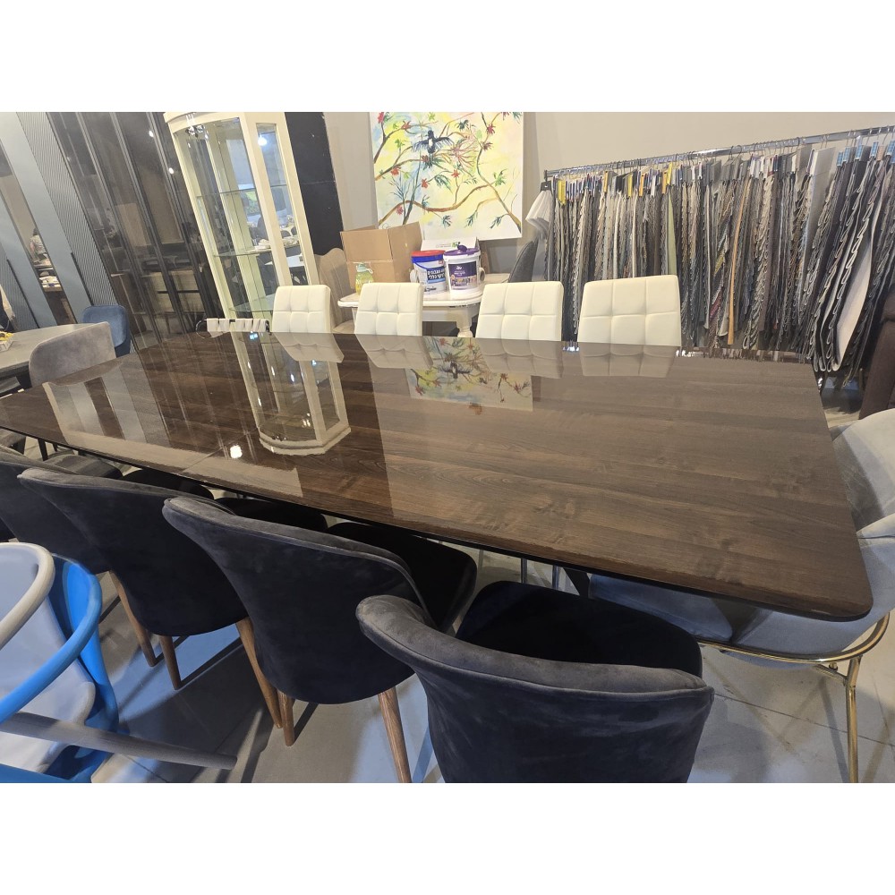 שולחן עץ מבריק נפתח מתצוגה