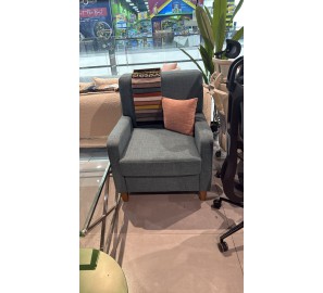 כורסת יחיד מעוצבת מתצוגה 