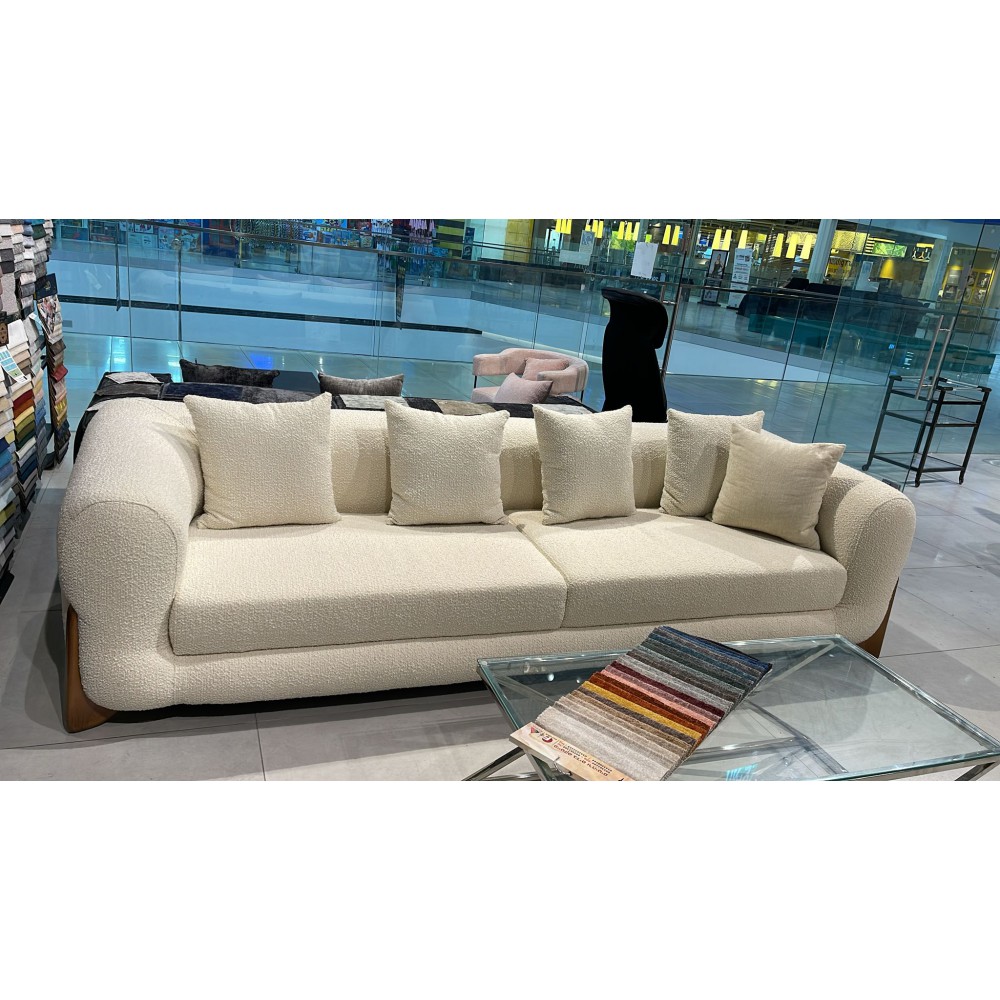 ספה מעוצבת 2.8 מתצוגה 