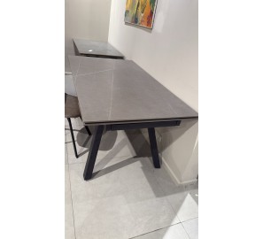 שולחן גרניט 1.6 נפתח מתצוגה