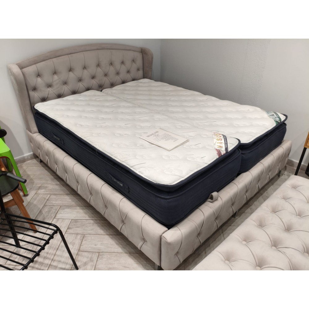 מיטה זוגית יהודית מתצוגה