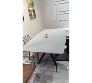 שולחן 2  מטר נפתח ל-3 מתצוגה