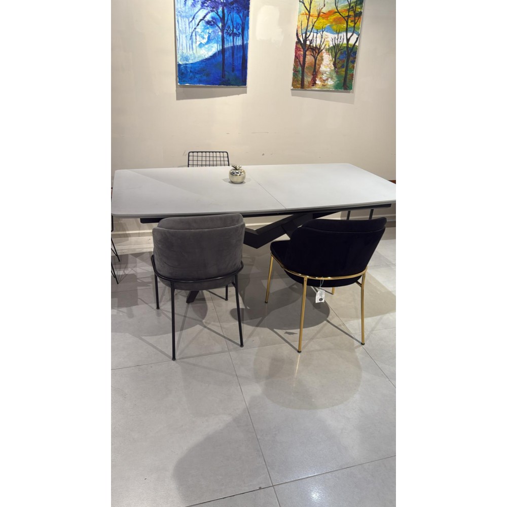 שולחן 2  מטר נפתח ל-3 מתצוגה