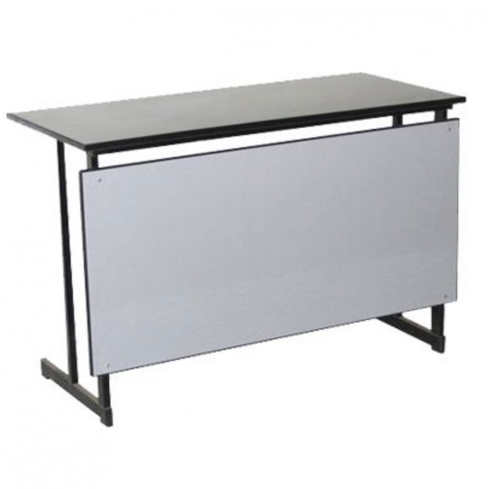 שולחן מורה עם מסתור