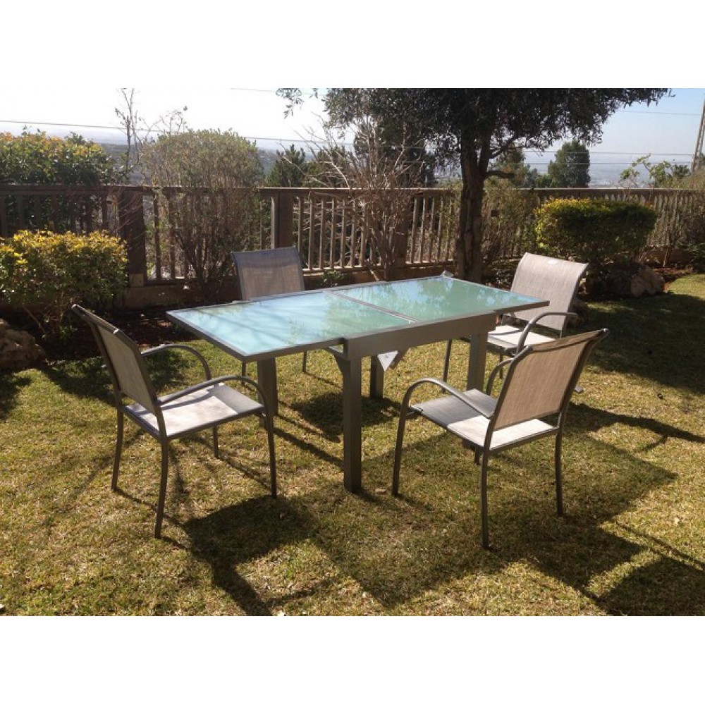 שולחן גינה מאלומיניום 90על90 נפתח ל1.80 כולל 4 כיסאות שולחן גינה מאלומיניום 90על90 נפתח ל1.80 כולל 4 כיסאות