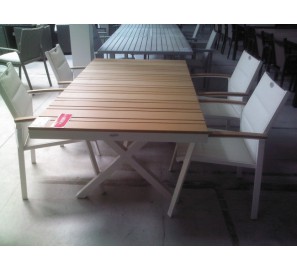 דגם שולחן גינה דמוי עץ דגם ארז דגם שולחן גינה דמוי עץ דגם ארז