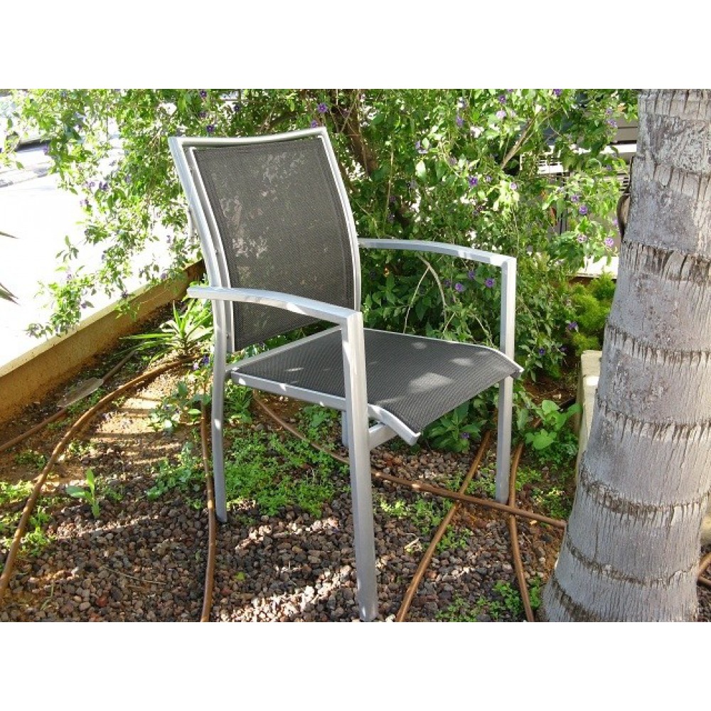 דגם כיסא לגינה מגורניום