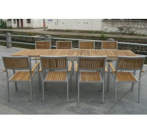 דגם שולחן עם מסגרת אלומיניום בצבע סילבר ופלטה עשויה עץ טיק מאוד