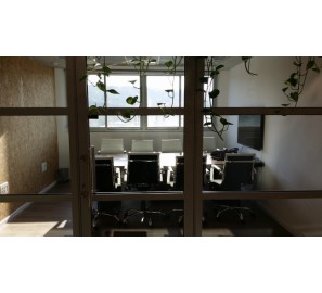 דגם המבורגר ברוס דיזיין