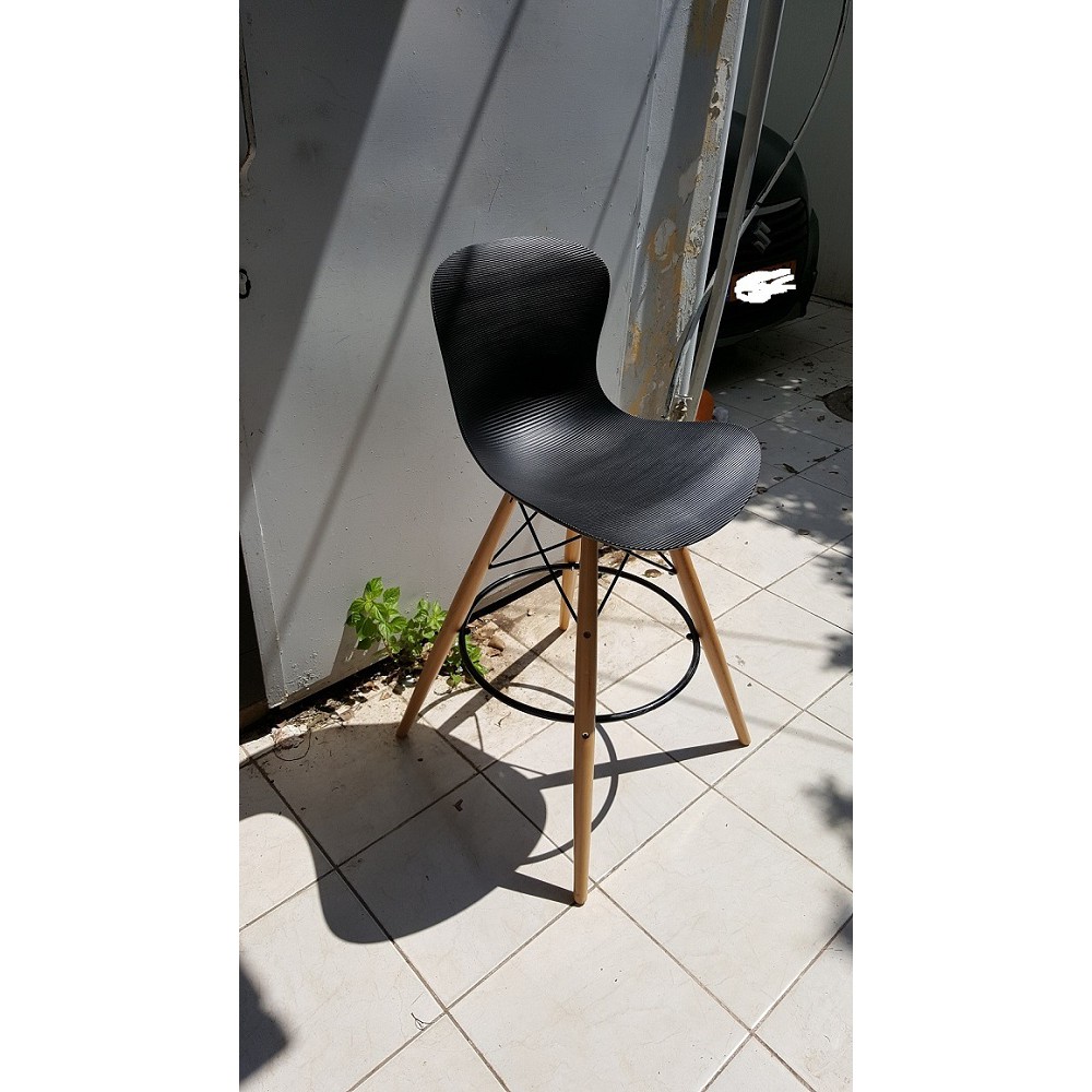 כיסא בר רגלי עץ מושב פלסטיק 834657
