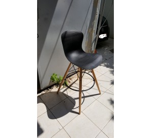 כיסא בר רגלי עץ מושב פלסטיק 834657