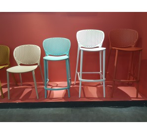 כסא בר מפלסטיק 11122 כסא בר מפלסטיק 11122