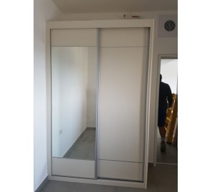 ארון הזזה אורך 130 ס"מ עומק 60 ס"מ גובה 240 ס"מ 3773 ארון הזזה אורך 130 ס"מ עומק 60 ס"מ גובה 240 ס"מ 3773